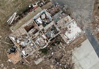 Presidente Joe Biden inspecciona estragos causados por tornado en Kentucky