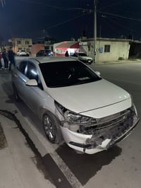 Ebrio al volante provoca accidente en Torreón; una persona resultó lesionada