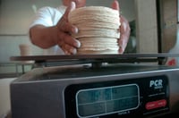 Tortilla sube hasta 3 pesos por kilo en La Laguna