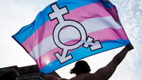 Mujer trans denuncia a banco de Torreón por 'discriminación' 