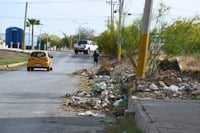 Ambiente de suciedad en áreas aledañas a la Línea Verde de Torreón
