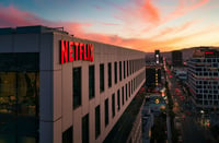 Netflix se desploma un 36% en Wall Street tras pérdida de suscriptores 