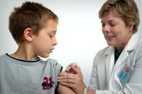 Moderna pide autorización para aplicar su vacuna en menores de 6 años