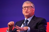 Bill Gates da positivo a COVID-19, presenta síntomas leves
