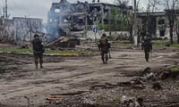 Rusia redobla su ofensiva e intenta avanzar por el este de Ucrania