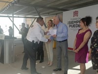Alcalde de Torreón reconoce a peritos terrestres por concluir certificación