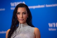 Imagen Kim Kardashian dispuesta a comer excremento humano para lucir más joven