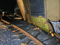 Por robo en las vías, se descarrilan siete vagones del ferrocarril en Gómez Palacio