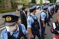 Tokio admite deficiencia de seguridad durante acto electoral de Shinzo Abe