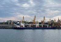 Ucrania informa de la salida del primer barco con 26 mil toneladas de cereales