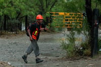 Alistan incursión de rescatistas en pozo El Pinabete en Sabinas 