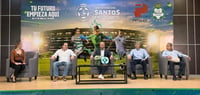 Directivos de Santos Laguna, Industrias Peñoles y de las Academias albiverdes, dieron a conocer este esperado torneo, el cual comenzará el próximo 27 de abril. . (Mixté Antuna)