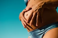 ¿No embarazarse es un factor de riesgo para el cáncer de mama?
