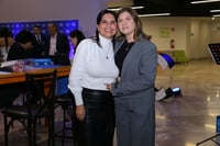 Realizan firma de títulos en casa de estudios