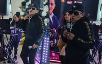 Imitador de Peso Pluma conquista en fiesta familiar