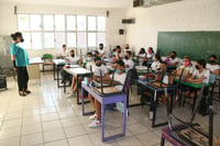 Proponen botones de pánico y restringir uso de celulares en aulas de Coahuila