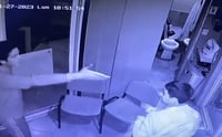 Desmienten despido de guardia de seguridad golpeado por joven