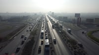 'Vehículos, principal fuente de contaminación en Torreón'