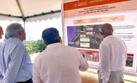 AMLO supervisa obras en Nayarit