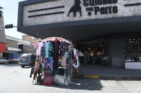 Revisan a vendedores de avenida Juárez de Torreón