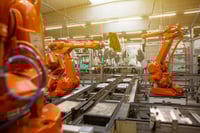 Producción de autos en México acelera 18.14 % en noviembre; exportaciones se elevan 21.71 %