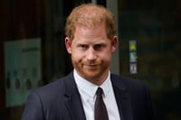 Príncipe Harry pierde ronda preliminar en caso de difamación contra editorial del Daily Mail