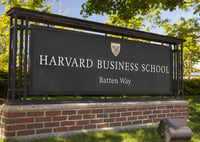 Disminuyen las solicitudes anticipadas para estudiar en la Universidad de Harvard