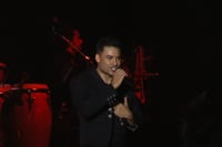 Carlos Rivera en concierto en Torreón durante 2023.