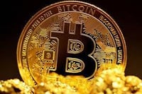Tiemblan mercados financieros ante fortaleza de Bitcoin