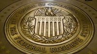 Fed inicia reunión de marzo sin previsión de bajar tasa de interés