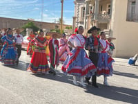 Imagen Celebra grupo de danza folclórica Nanchitlita 40 años de su fundación