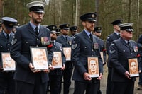 Polonia conmemora aniversario de escape en campamento de guerra