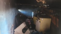 Fuego acaba con los muebles de una habitación usada como bodega en ejido La Merced de Torreón