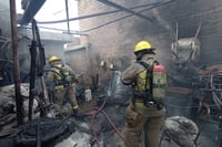 Se incendia el patio de una casa en Torreón en la colonia Plan de San Luis