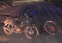 Ciclista y motociclista chocan en el fraccionamiento Las Carmelitas de Gómez Palacio
