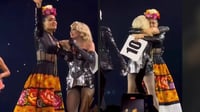 Imagen Salma Hayek es la última invitada de Madonna en el Palacio de los Deportes en CDMX