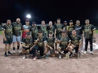 Piratas y Pibeis se coronan en softbol de San Isidro