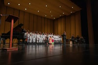 Coro Peñoles presentó concierto mexicanto