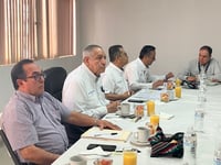 Directores de Gómez Palacio dejan 'plantados' a empresarios del CLIP