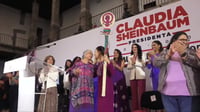 Sheinbaum recibe el 'bastón de las mujeres' de mano de Sánchez Cordero