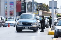 Ponen en marcha operativos para detectar autos sin placas o sobrepuestas en Torreón