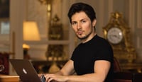 Pavel Durov, fundador de Telegram, es llevado de custodia policial a la corte en Francia