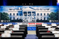 Cruce de acusaciones entre demócratas y republicanos antes del debate entre Harris y Trump