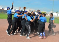 Dentistas Chihuahua ganan el Campeonato Estatal de Softbol Rápido de Médicos