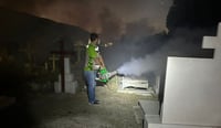 Previo al Día de Muertos, fumigan panteones de Torreón para evitar el dengue