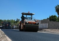 Supervisa obra de par vial en Lerdo