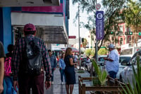 Parquímetros virtuales siguen haciendo batallar a compradores en Torreón