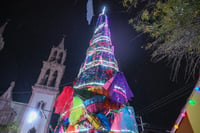 Inician la época decembrina en Lerdo con el encendido navideño