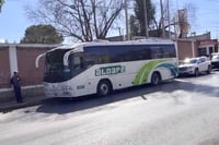 Hombre de 74 años muere a bordo de autobús en Saltillo