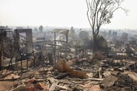 Incendio de barrio acomodado de Los Ángeles se perfila como el más costoso de California